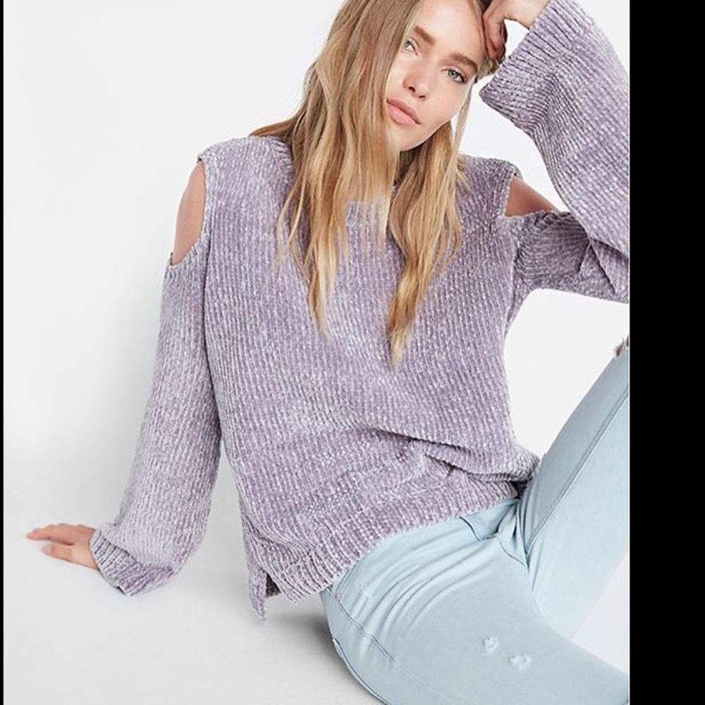 Express chenille cold shoulder bell sleeve nwt